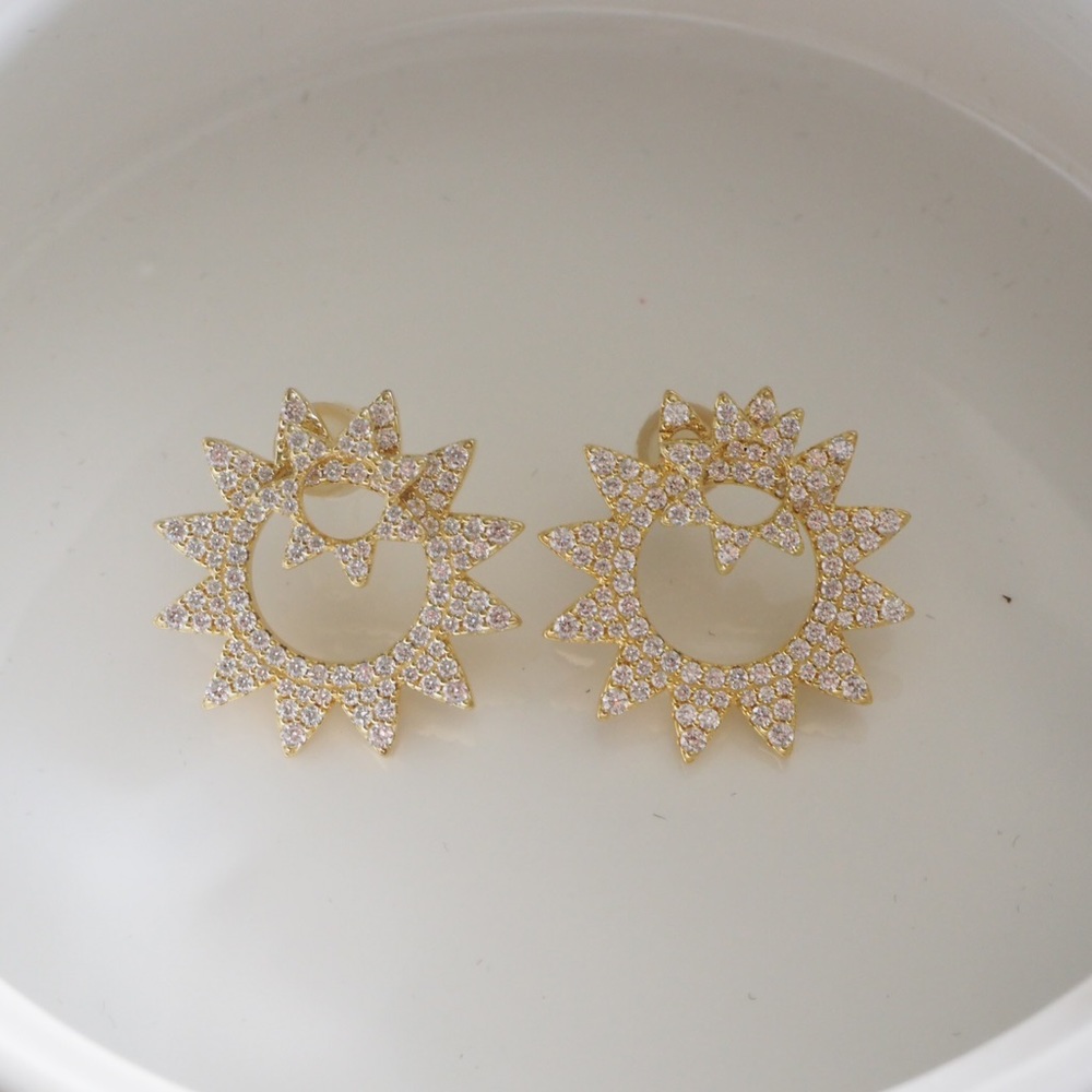 APM monaco sun motif earring studs